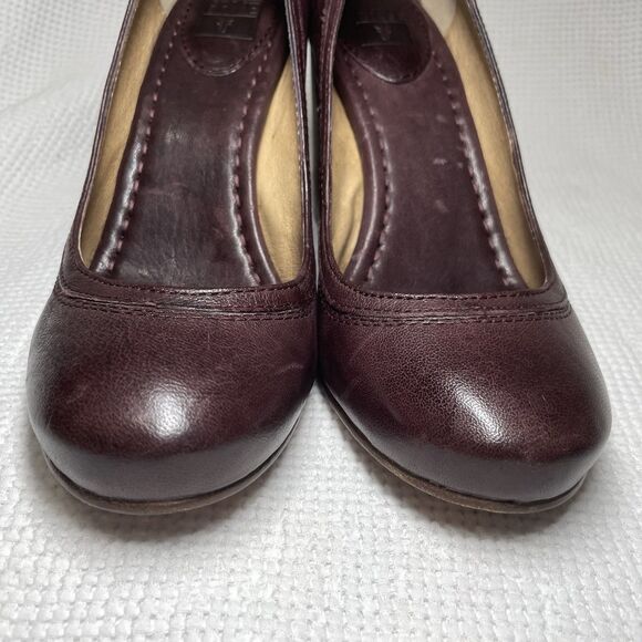 FRYE Carson Pump 73916 Burgundy Leather Round Toe Block Heel Shoes 7.5M - Picture 5 of 13